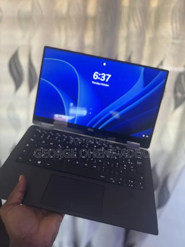 Dell XPS 13 Laptop - 8GB RAM, 256GB SSD, Intel Core i5 - 1