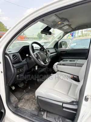 2020 Toyota Tundra SR 5.7L V8 4x4 Double Cab Pickup