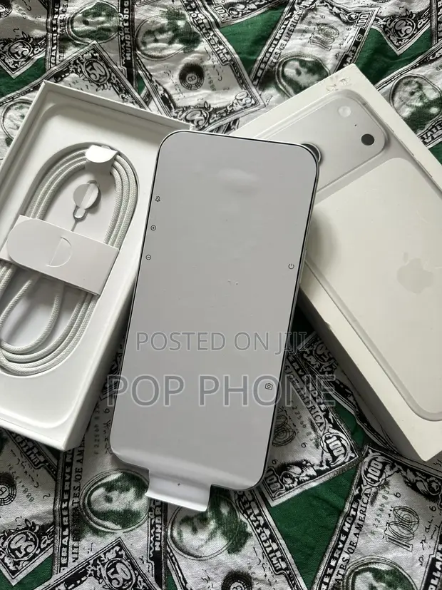 New Apple iPhone 17 Pro Max 512GB Silver - 1