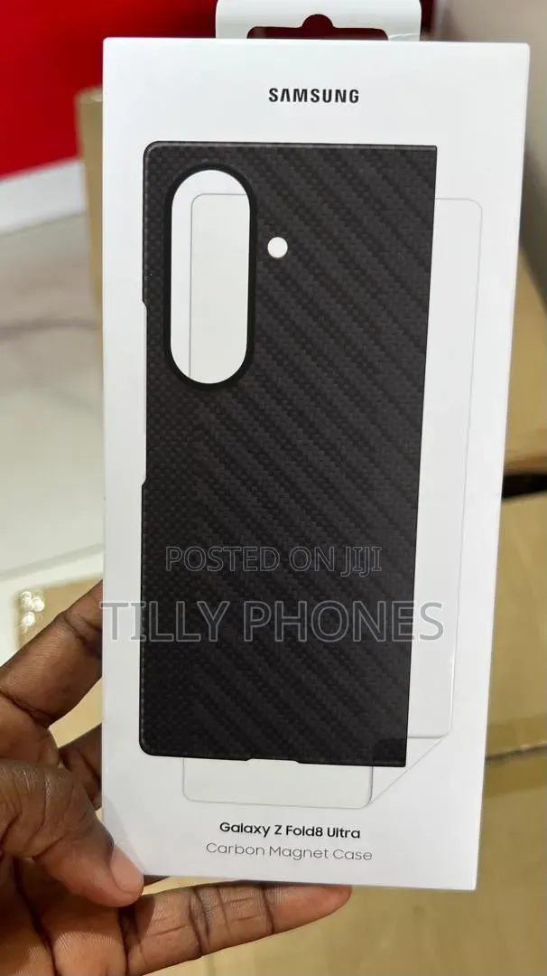 Samsung Galaxy Z Fold8 Ultra Carbon Magnet Case - 1