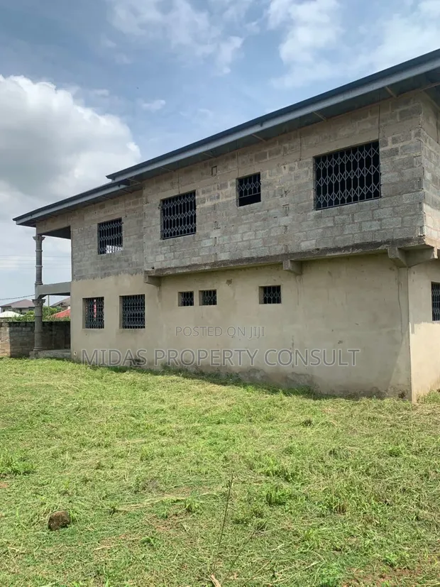 4-Bedroom House for Sale in Dodowa Rama, Main Station - 1