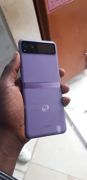 Motorola Razr 40s 256GB Purple