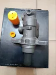 Brand New Master Cylinder for Ford Escape & Focus - 2