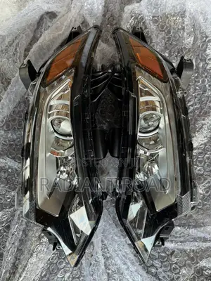 Mitsubishi Outlander 2017-2019 Headlights