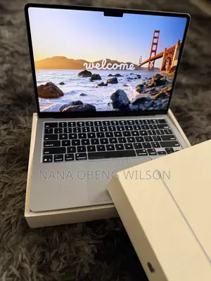 Apple MacBook Air 2025 M4 16GB RAM 512GB SSD - Sky Blue