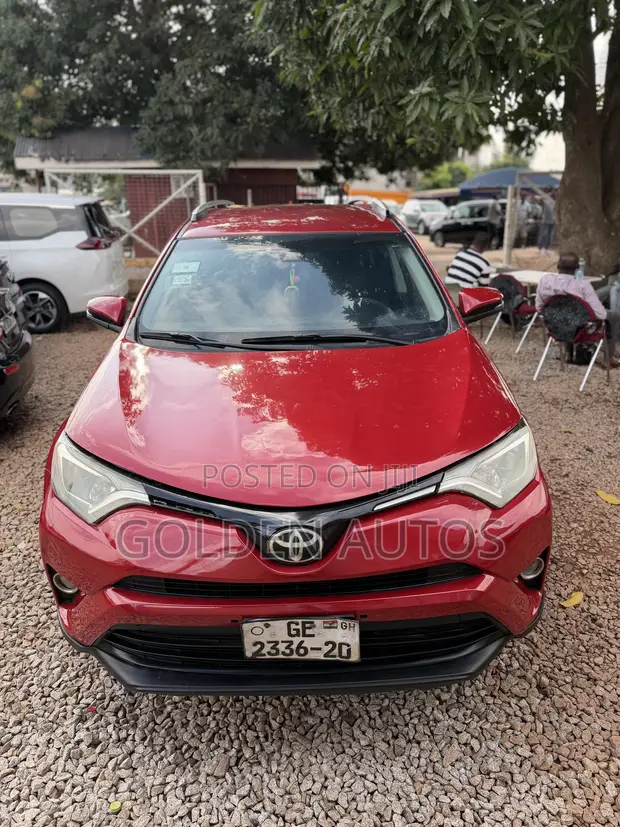 2017 Toyota RAV4 LE AWD (2.5L) Red - 1