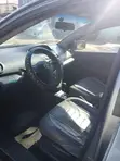 Toyota Yaris 2010 Blue - 2