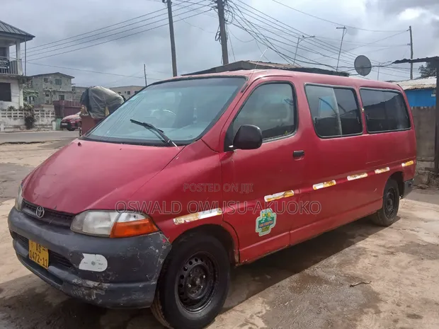 Toyota HiAce 2003 - Red - 1