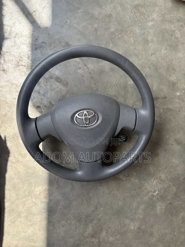 Toyota Corolla Steering Wheel Airbag (2006-2009) - 1