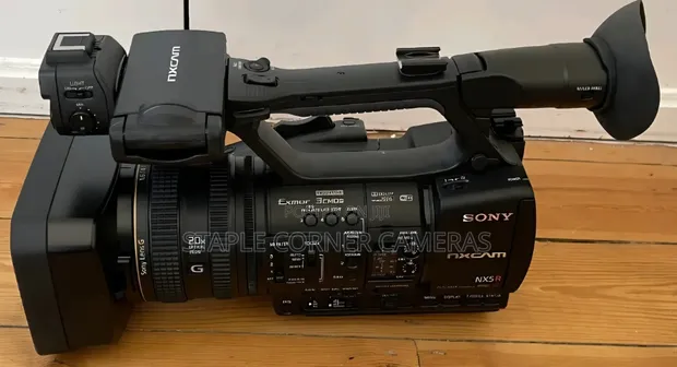 Sony HXR-NX5R NXCAM Camcorder - 1