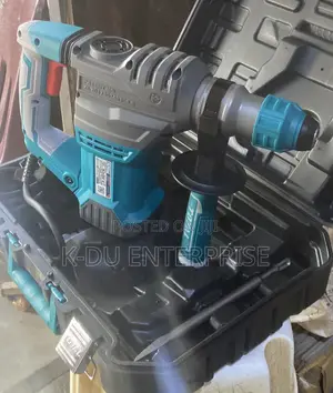 Total Rotary Hammer 1800W with Chisels & Bits