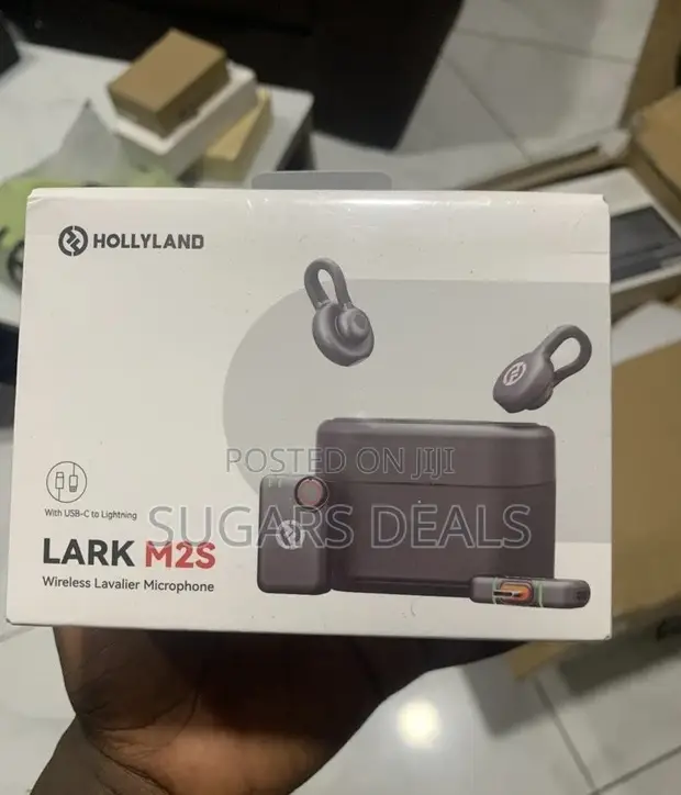 Hollyland Lark M2s Wireless Microphone - 1