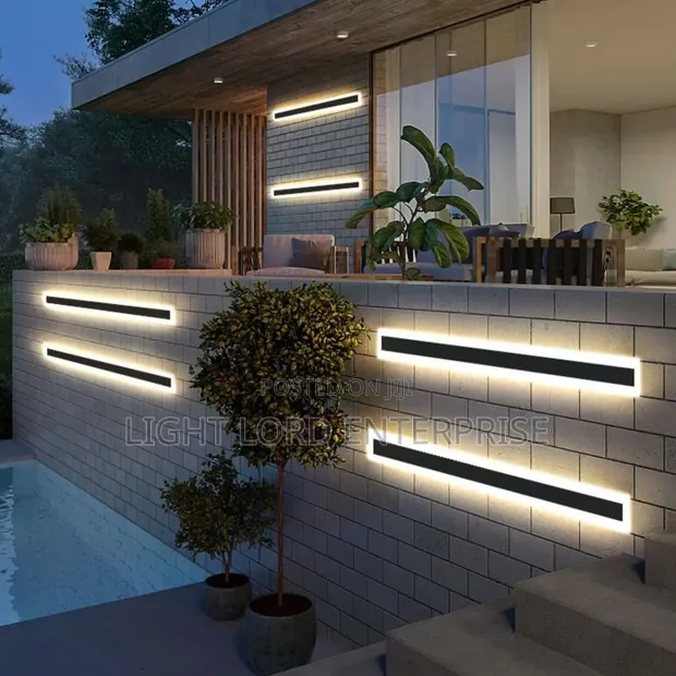 Horizontal Fence Wall Light - Warm Color - 1