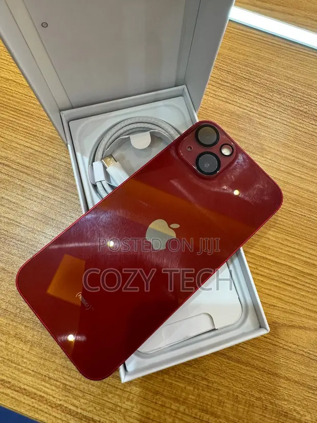Apple iPhone 13 128GB Red - 1
