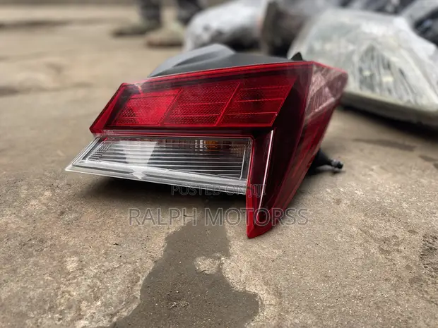 Hyundai Elantra 2022-23 Taillight (Pair) - 1