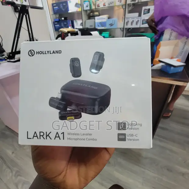 Hollyland Lark A1 Wireless Microphone - 1