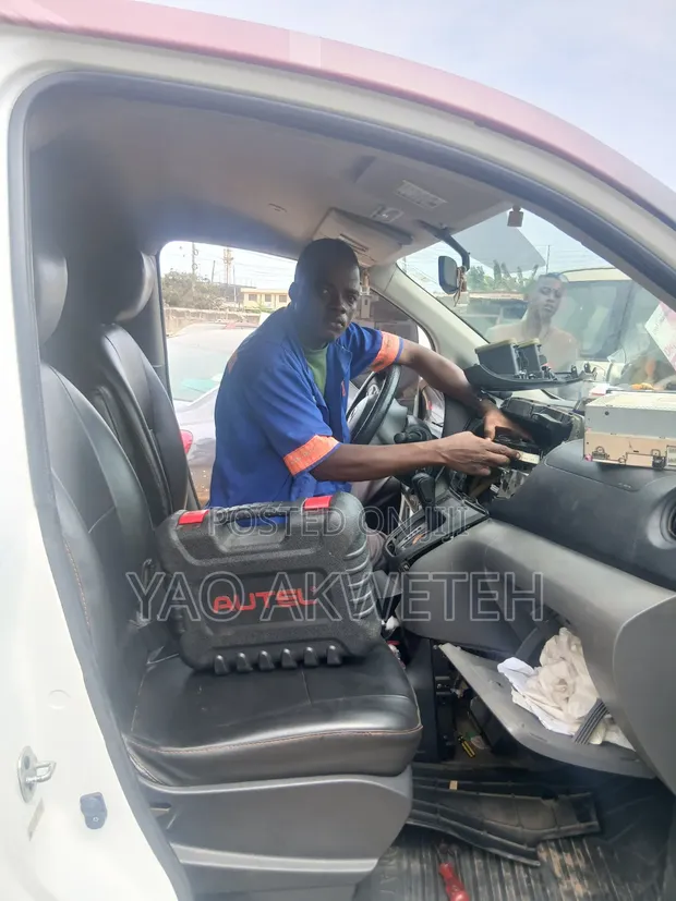 Professional Car AC Diagnostics and Repairs - 1