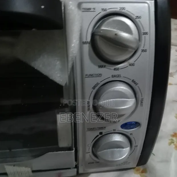 4-Slice Toaster Oven - 1