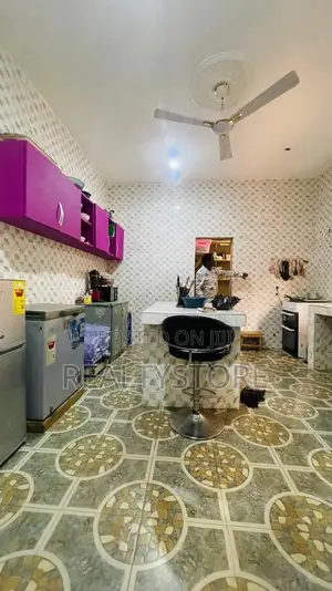 6-Bedroom Mansion for Sale in Ablekuma, Accra Metropolitan