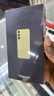 New Samsung Galaxy S24 128GB Orange - 2