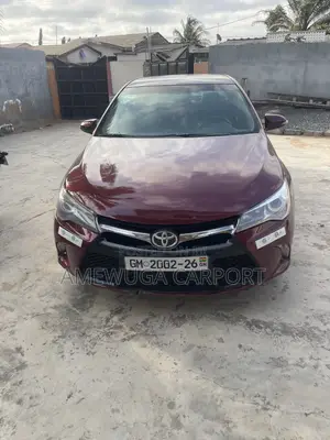 2017 Toyota Camry SE Sedan