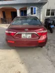 2017 Toyota Camry SE Sedan - 5