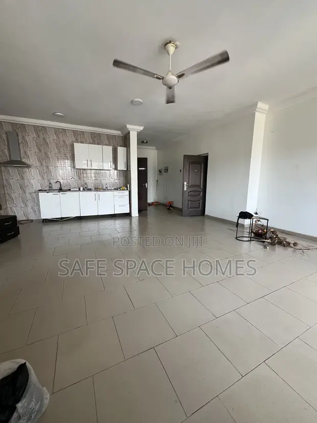 2 Bedroom Executive Apartment for Rent in Tse Addo - 1