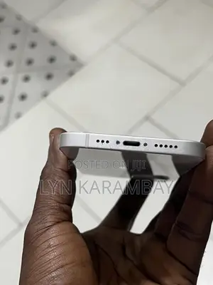 iPhone 12 64GB