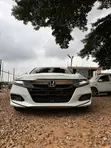 Honda Accord 2019 White - 3