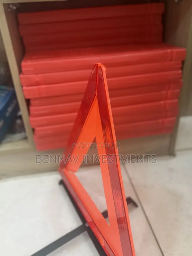 NRSA Standard Reflective Warning Triangles (3-Pack) - 1