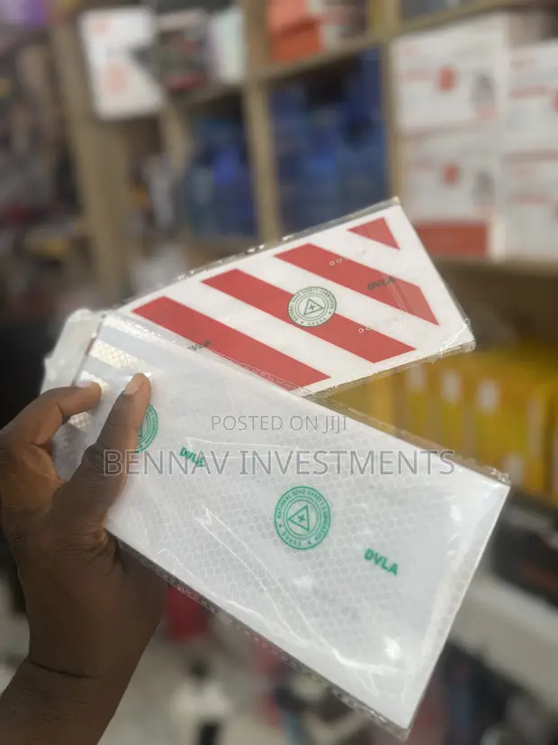 DVLA Bumper Reflectors for Large Vehicles (SUVs, Buses, Trucks) - 1