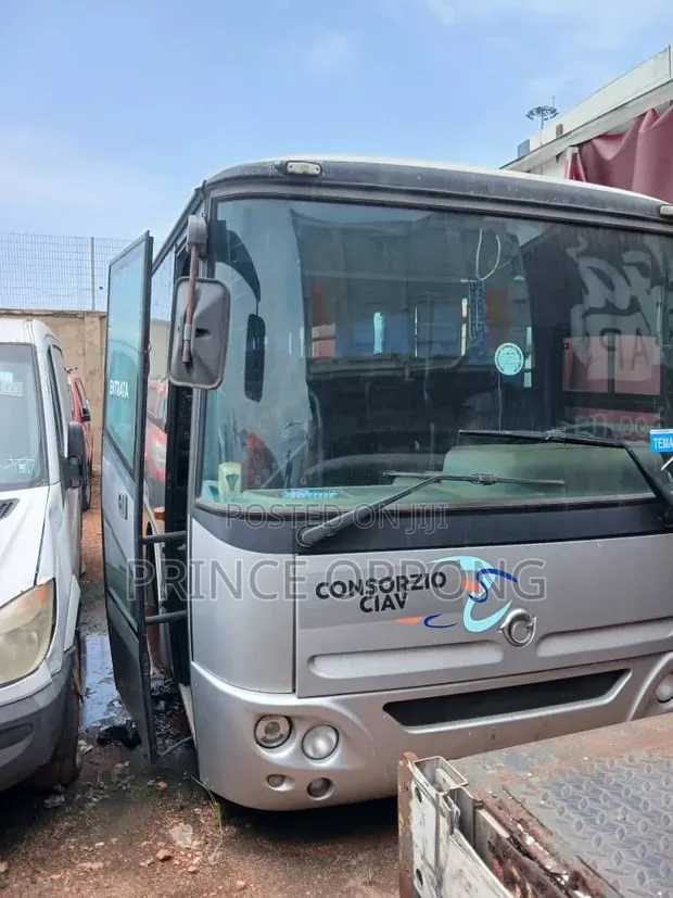 Consorzio Ciav Bus - 2015 Silver - 1