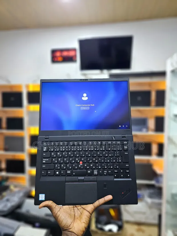 Lenovo ThinkPad X1 Carbon Gen 6 Laptop - 1