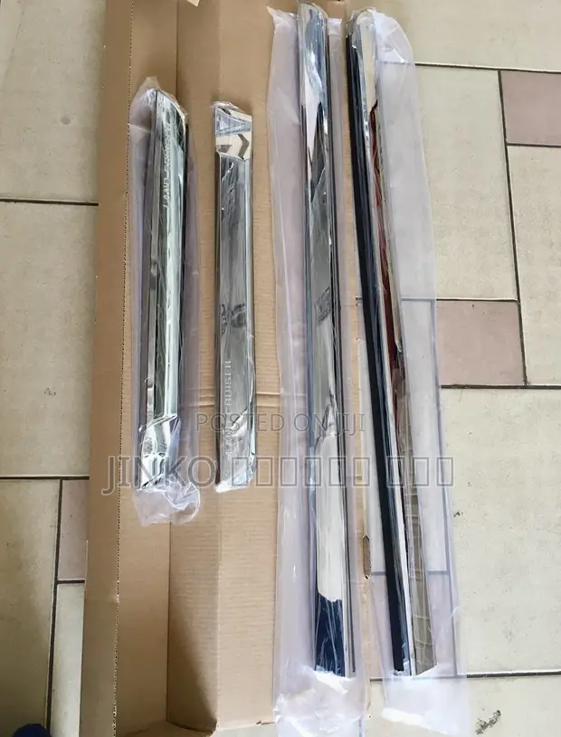 Toyota Landcruiser 2016-2021 Door Mouldings Set - 1