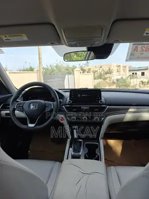 Honda Accord LX 2018 Gold