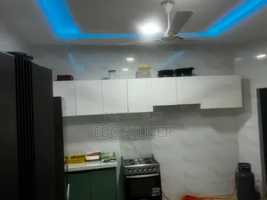 5-Bedroom House for Rent in Sasaabi