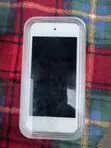 Apple iPod Touch 7th Gen 32GB - 2