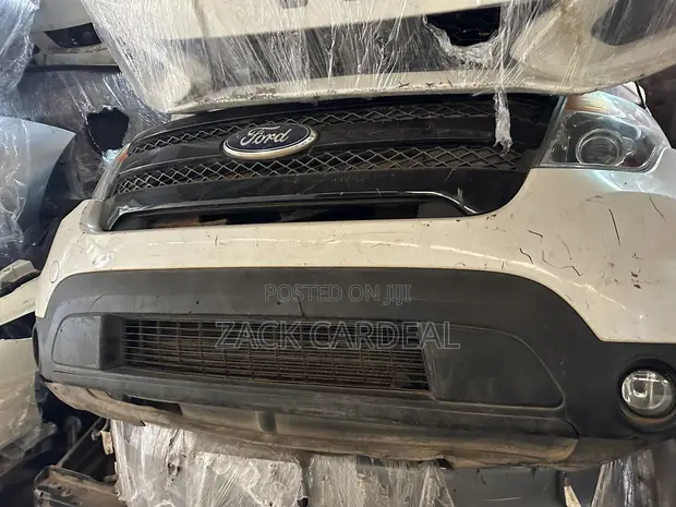 Ford Explorer 2012-2014 Front Cut - 1