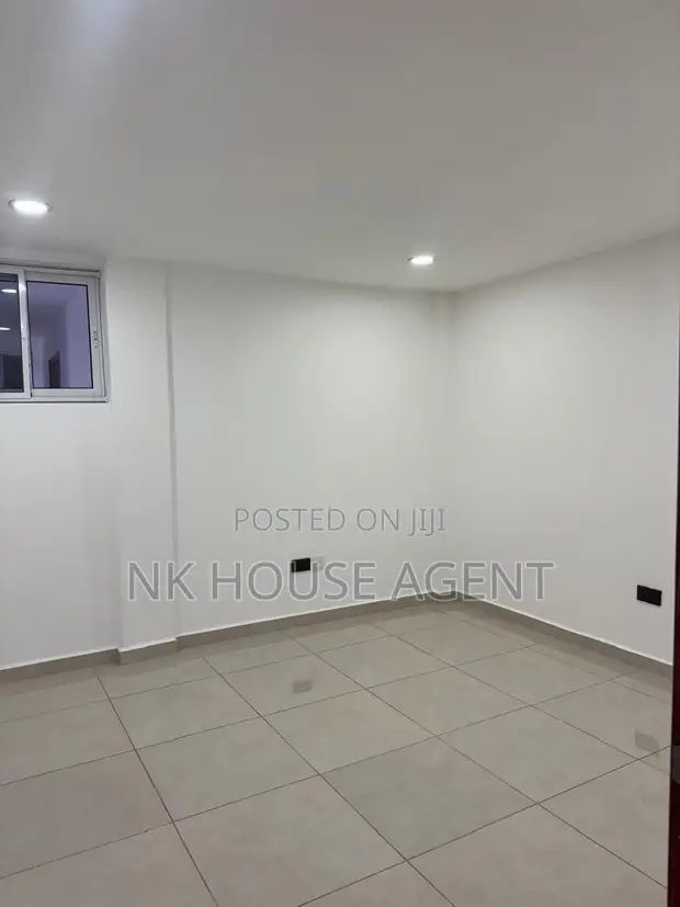 3 Bedroom Apartment for Rent in Cantonments, Accra - 1