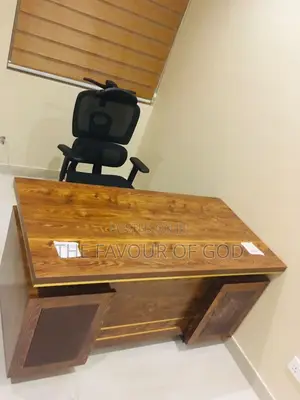 Zenith 1.4m Straight Table with Drawers