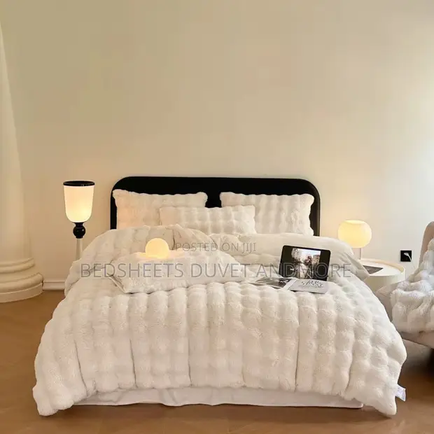 Off White Velvet 7pc Duvet Set - 1