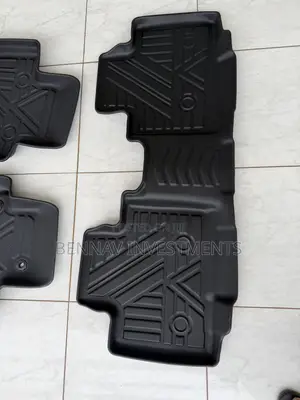 Toyota Highlander Rubber Floor Mats