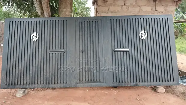 Modern Designer Metal Security Gate - 1