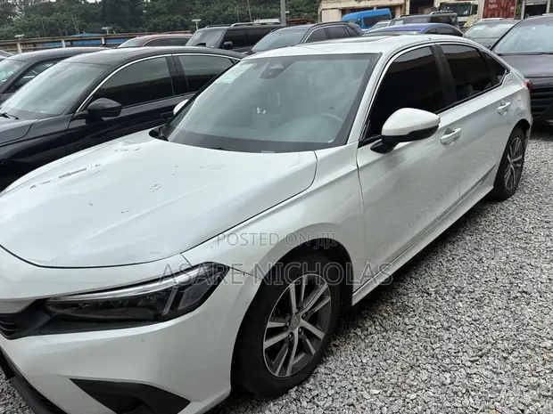 Honda Civic 2024 White - 1