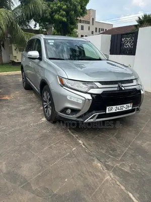 Luxury Car for Rent - 24/7 Service