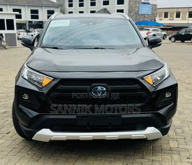 Toyota RAV4 Limited 2021 Black - 1
