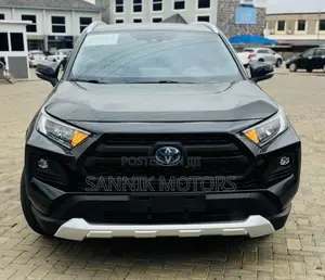 Toyota RAV4 Limited 2021 Black