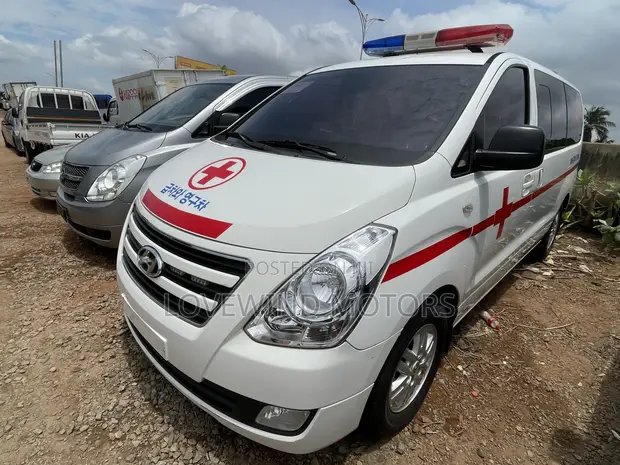 Hyundai H1 2016 White - 1