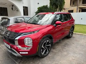 Luxury 7-Seater Car for Rent