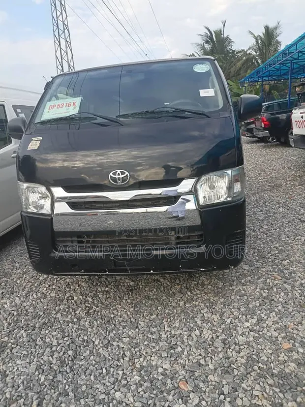 Toyota IST 2013 Black - 1